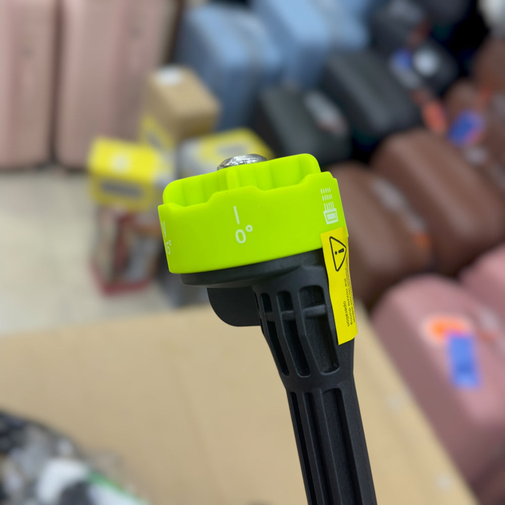 MDHL Rechargeable Car Pressure Washer 8106