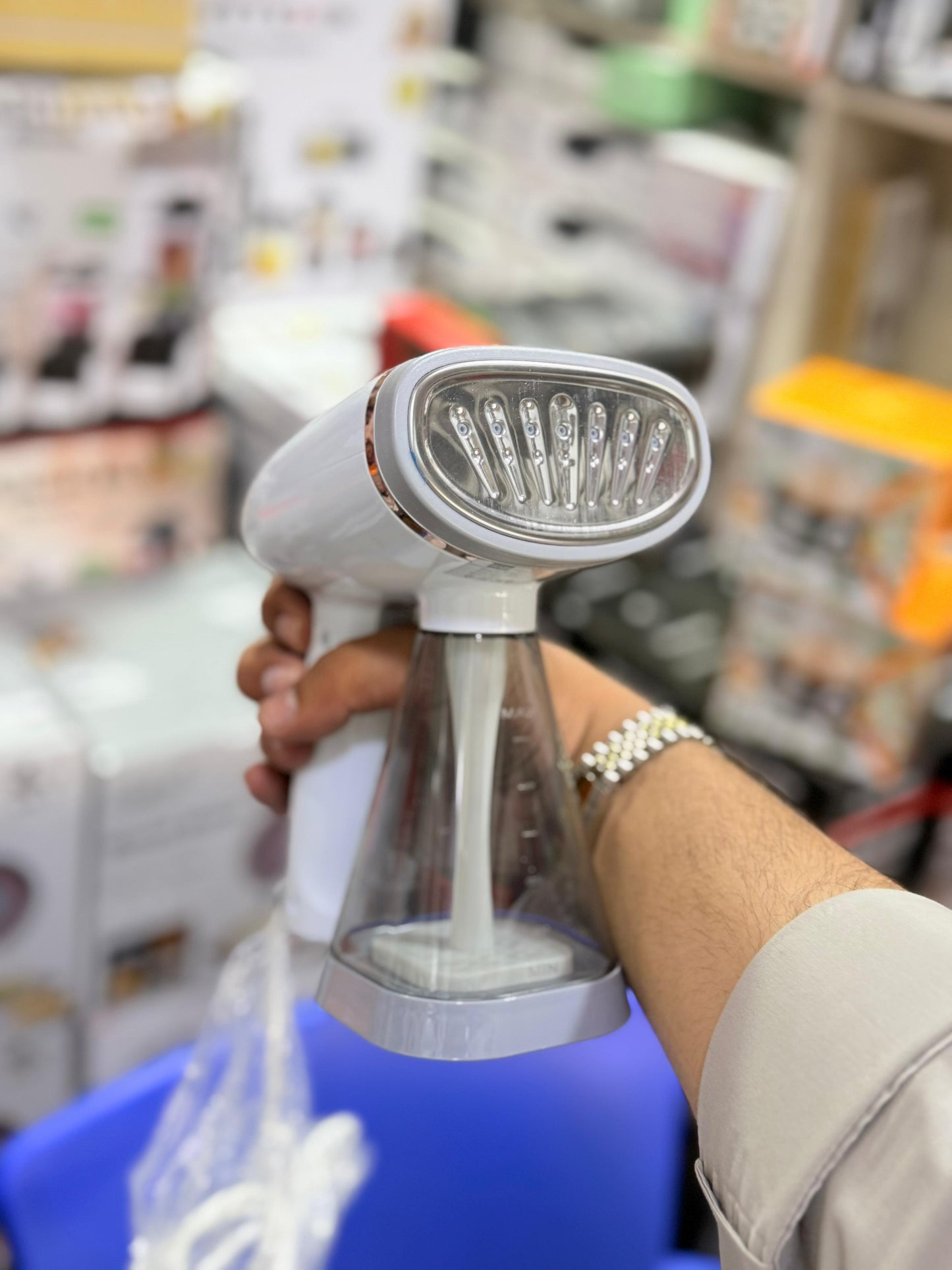 RAF hand held garment steamer