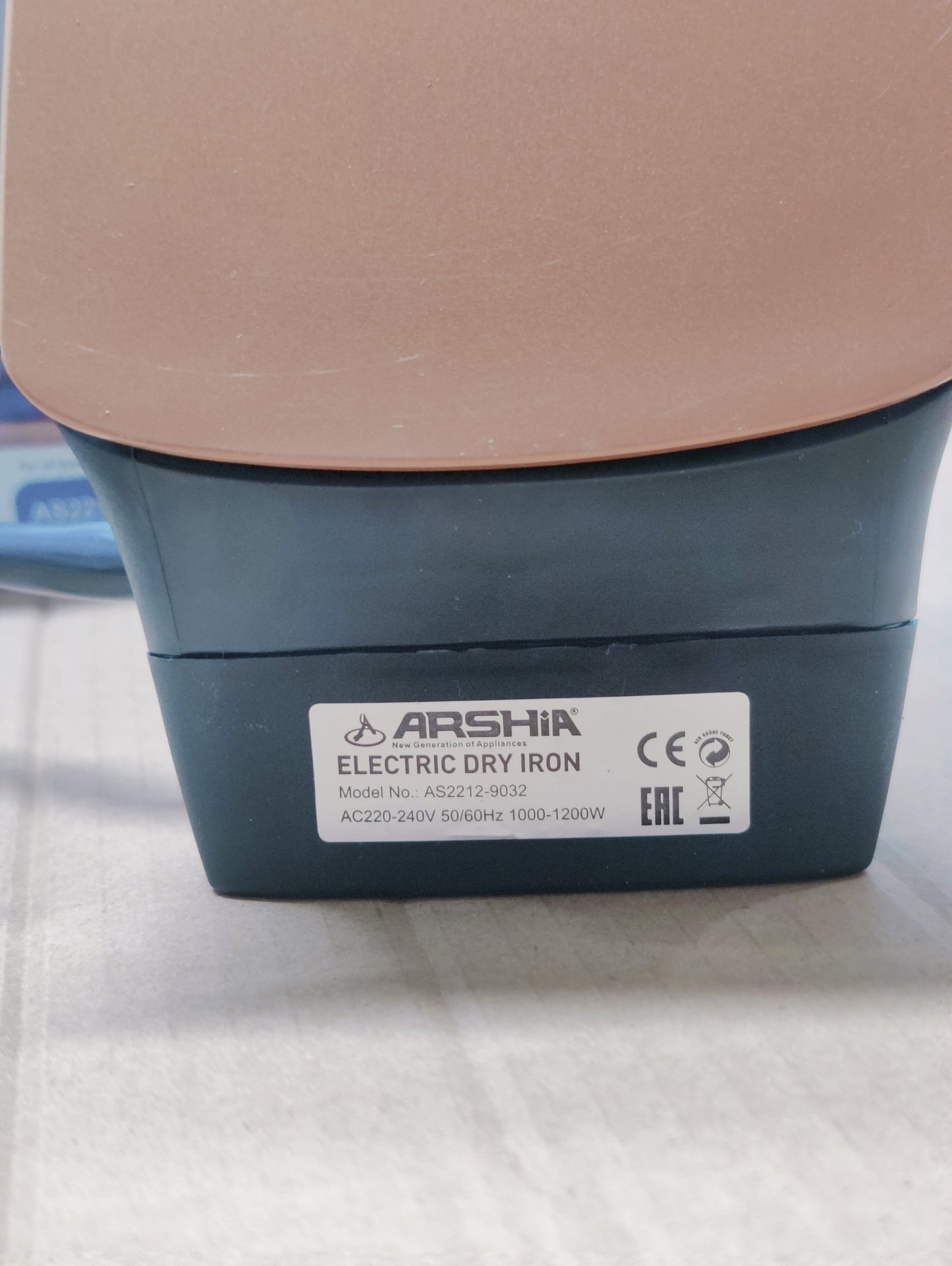 Arshia Electric Dry Iron Model - 1200 Watt -Model AS2212