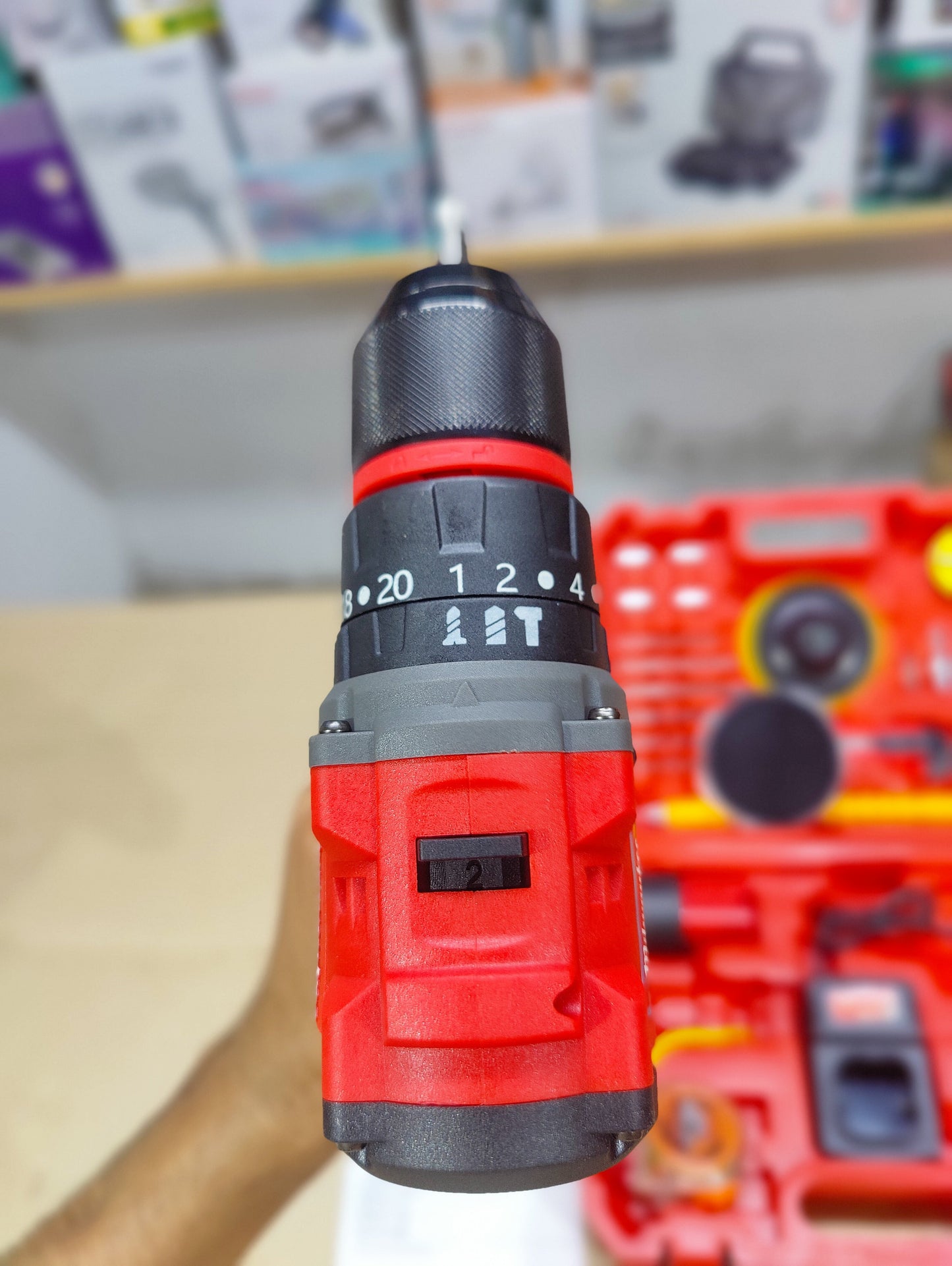 Milwaukee 28V Rechargeable Drill Machine