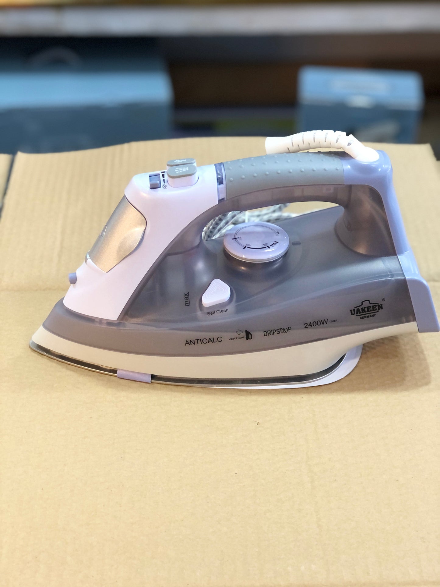 Uakeen Steam Iron ZL-817