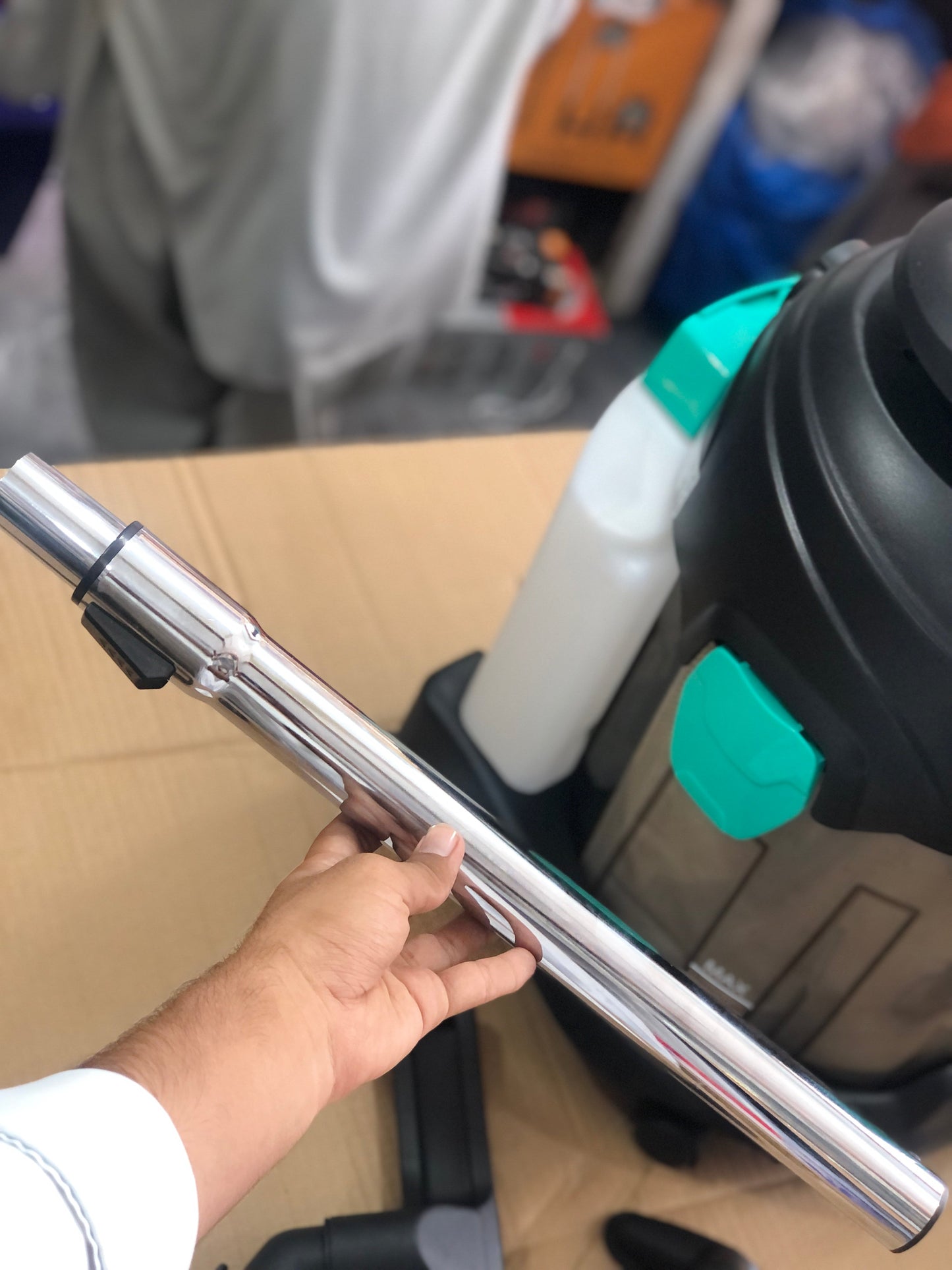 Uakeen 4in 1 Wet and Dry Shampoo Vacuum Cleaner ZL-930