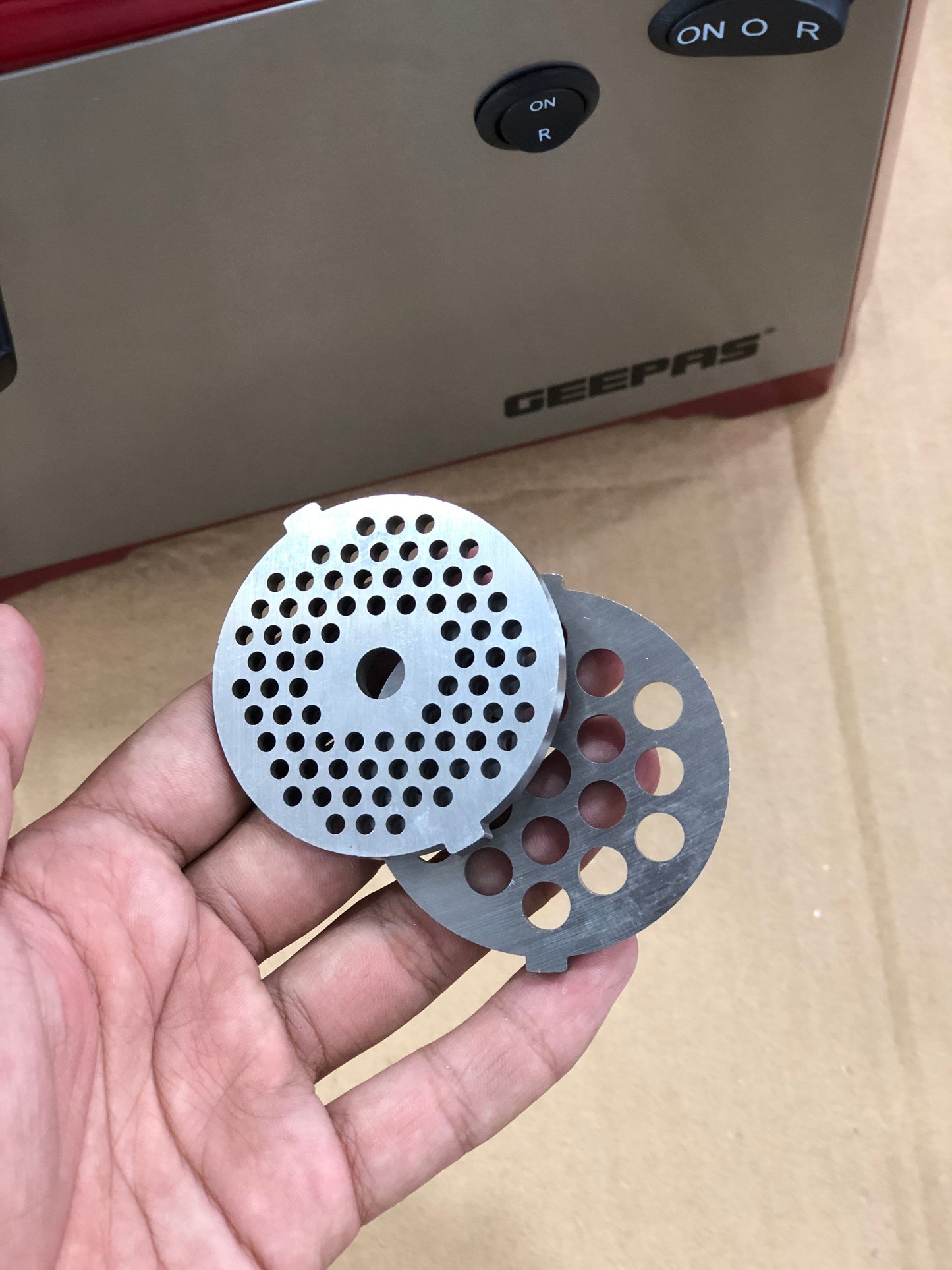 Geepas Meat grinder Gmg-1910