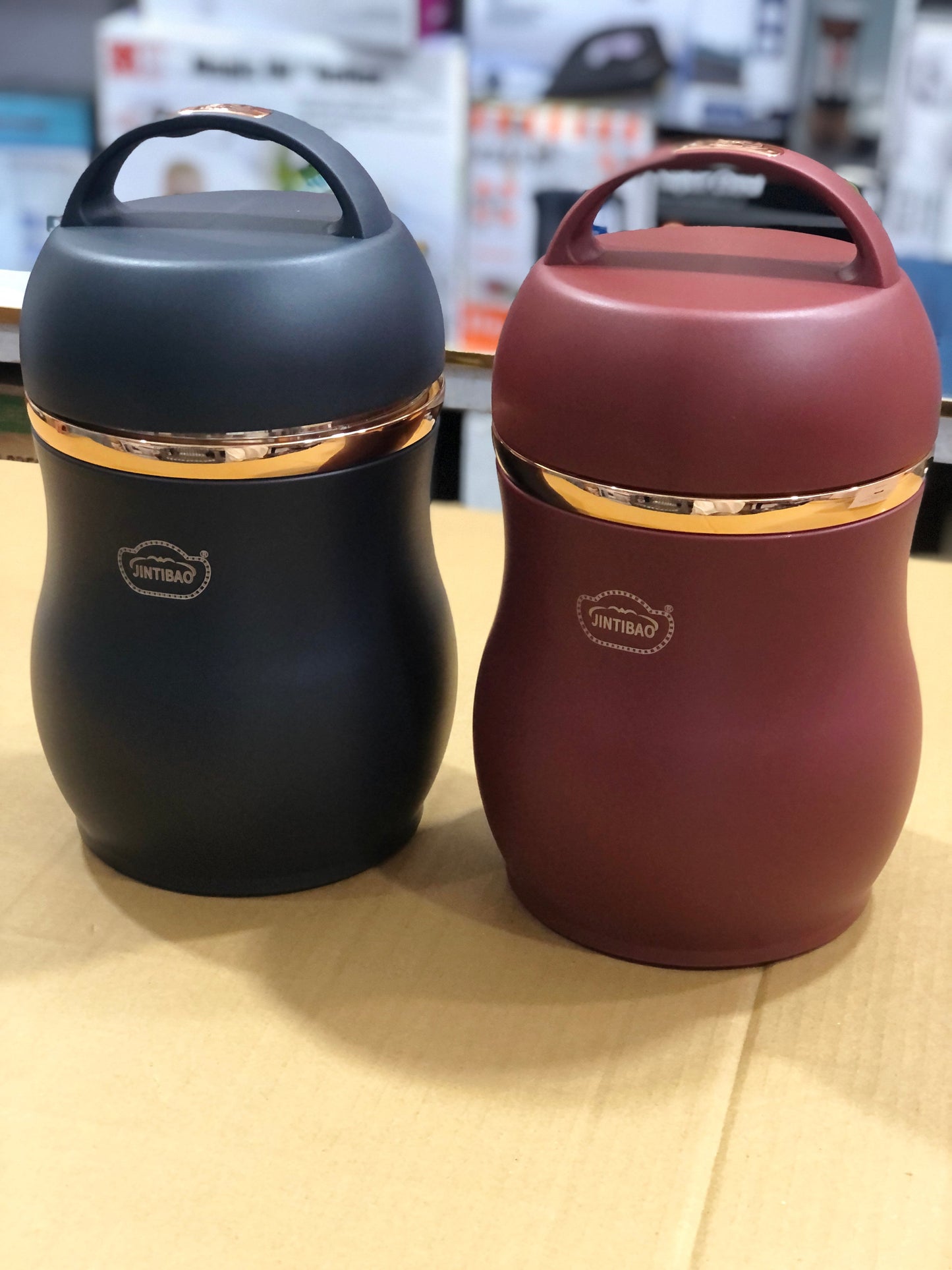 Imported Insulated 3.2L Lunch Box