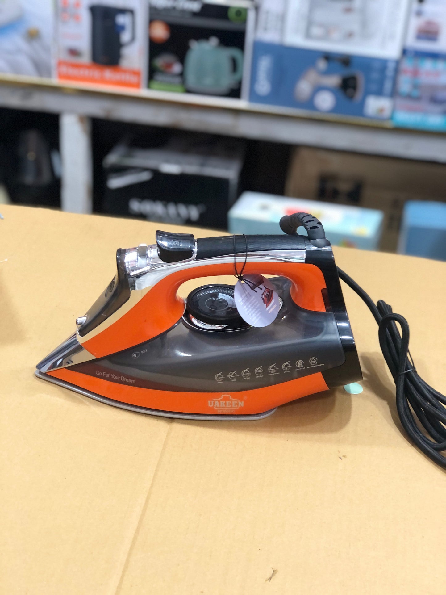 Uakeen Steam Iron ZL-812B