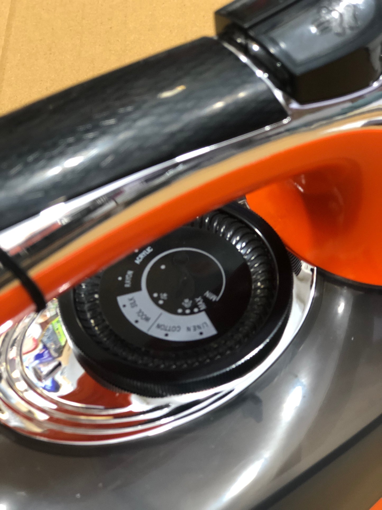 Uakeen Steam Iron ZL-812B