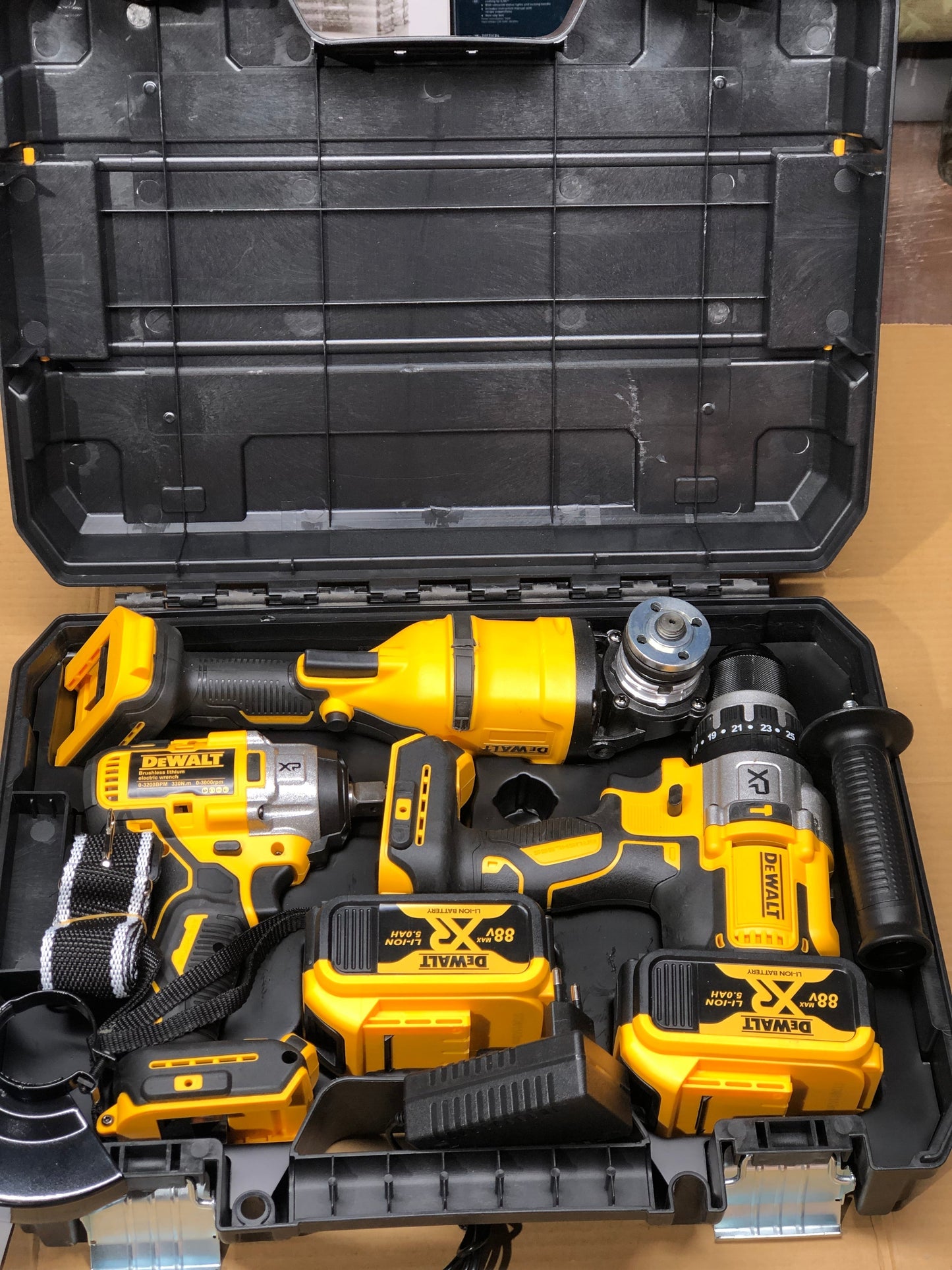 Dewalt 3 in 1 Drill Machine Set