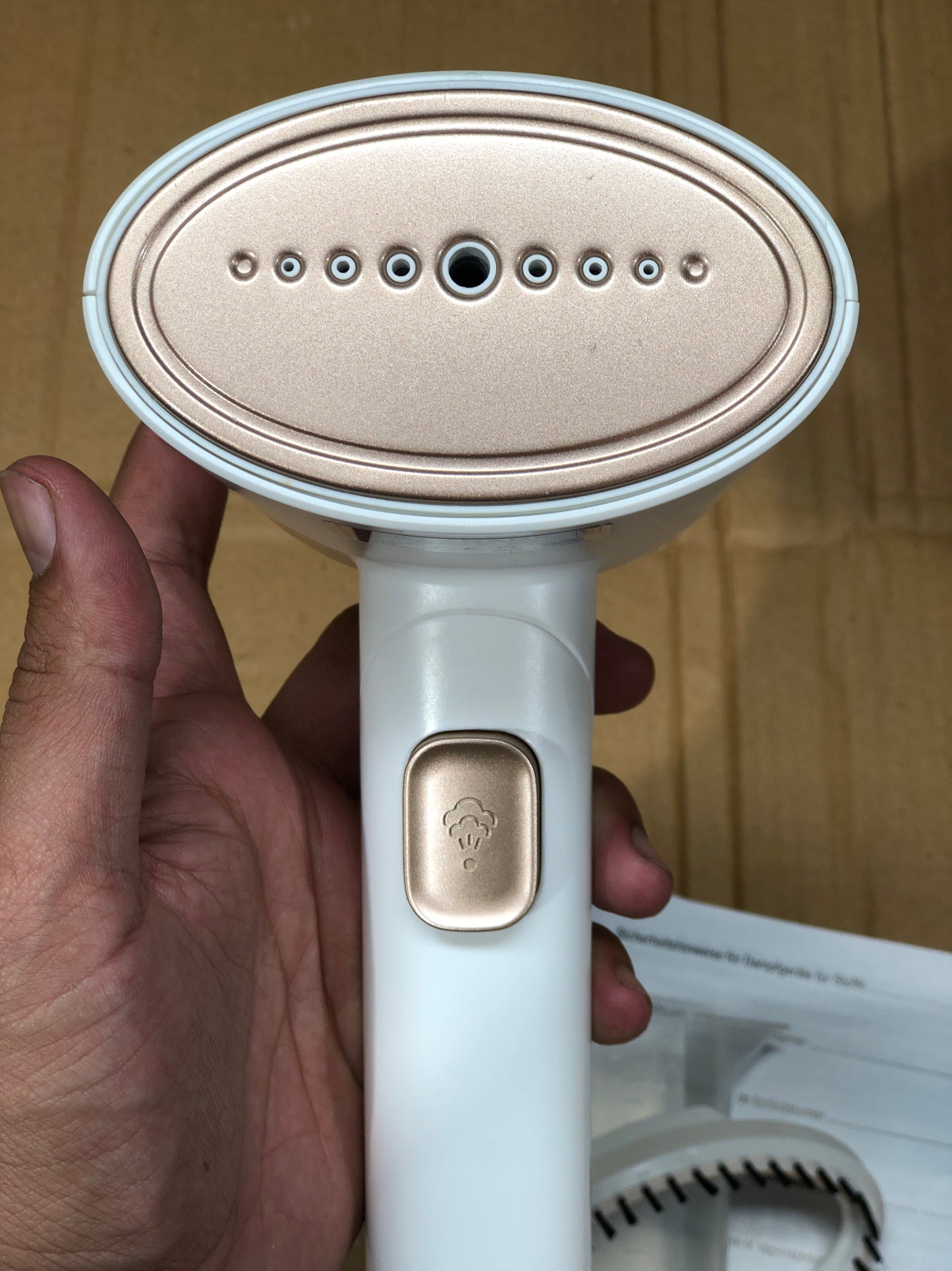 PROFI-CARE Foldable Garment Steamer DB 3123
