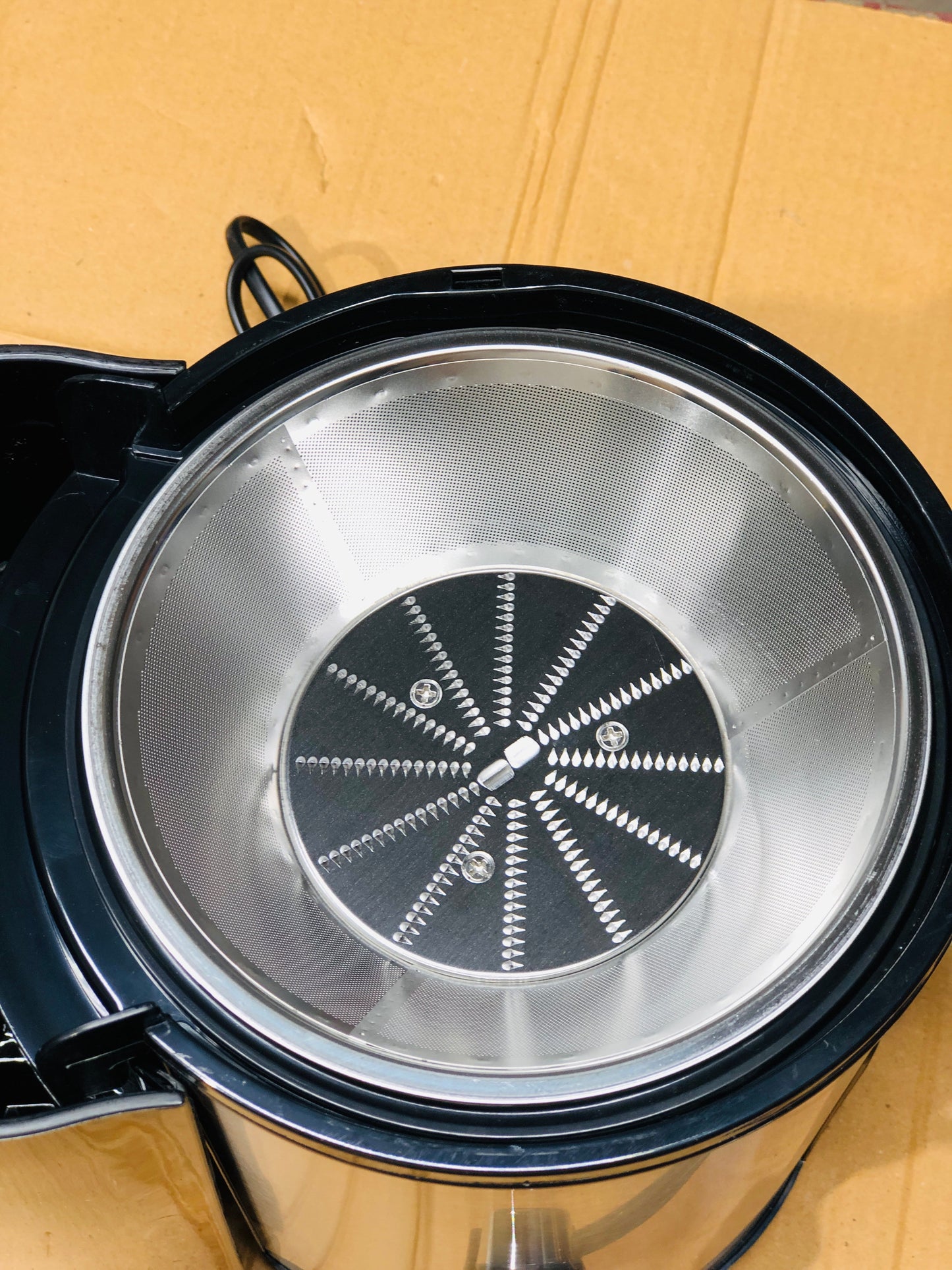 Vestel Juice Extractor Machine
