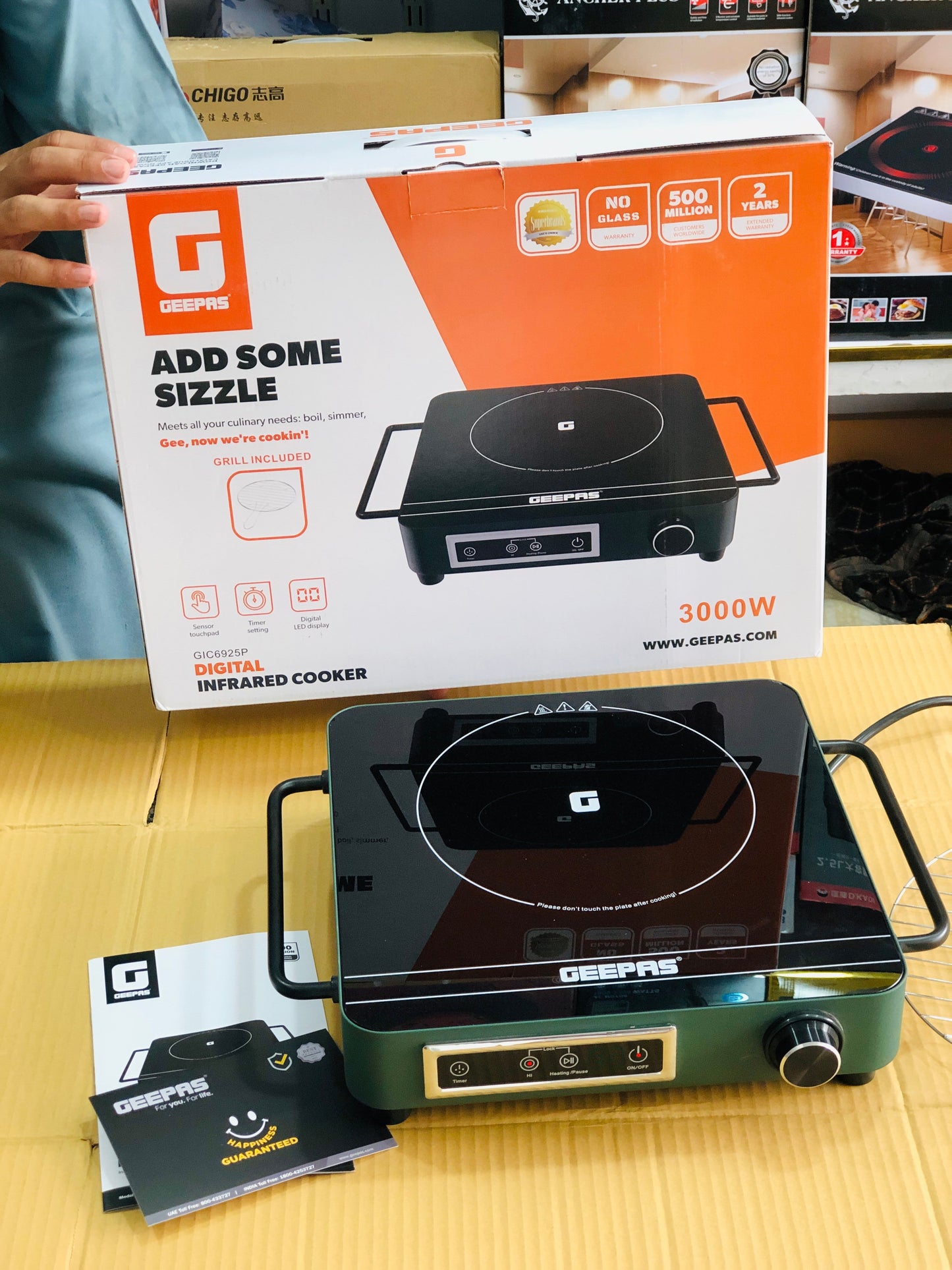 Geepas Digital Infrared Universal Hot Plate 6925