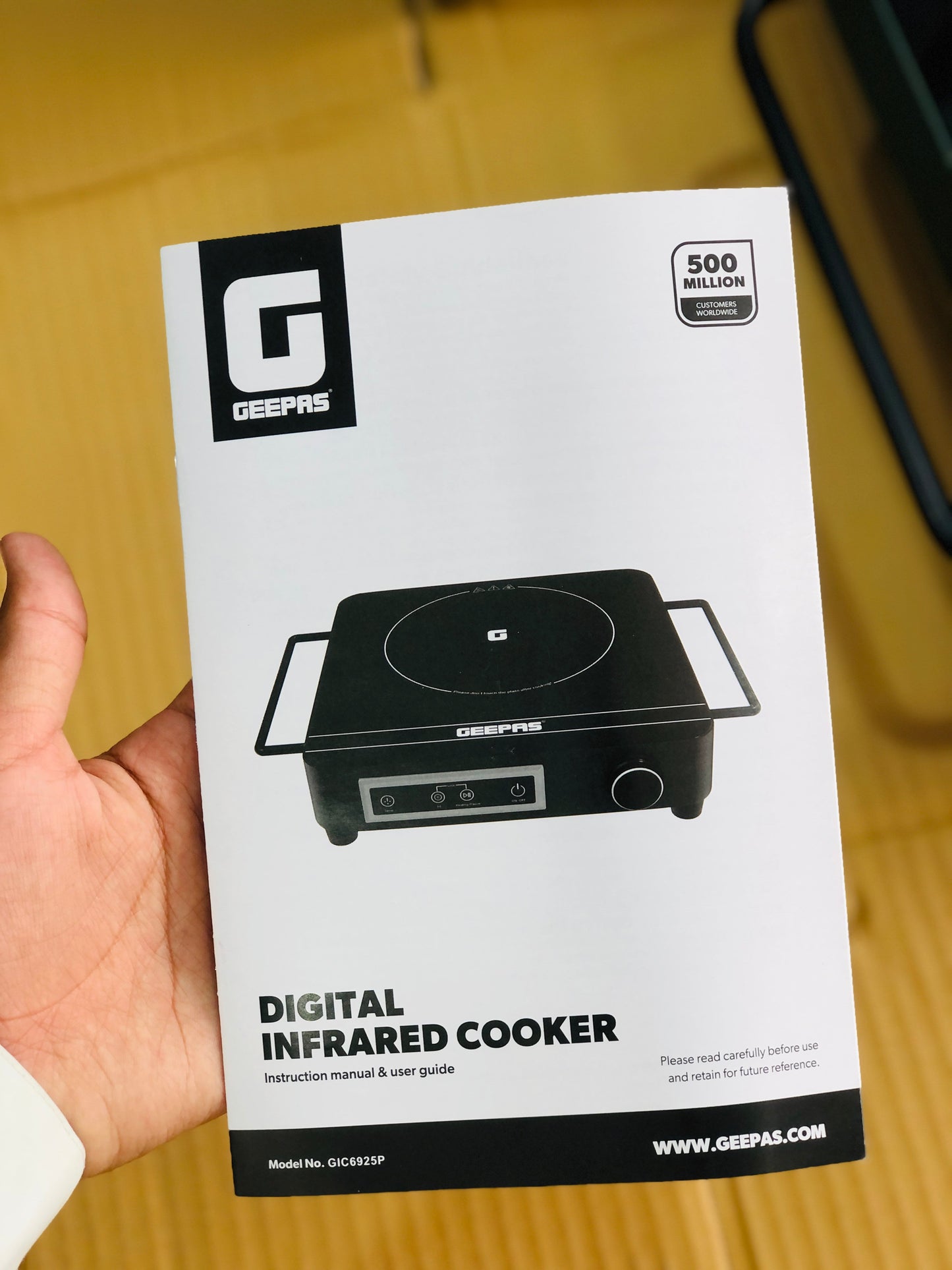Geepas Digital Infrared Universal Hot Plate 6925