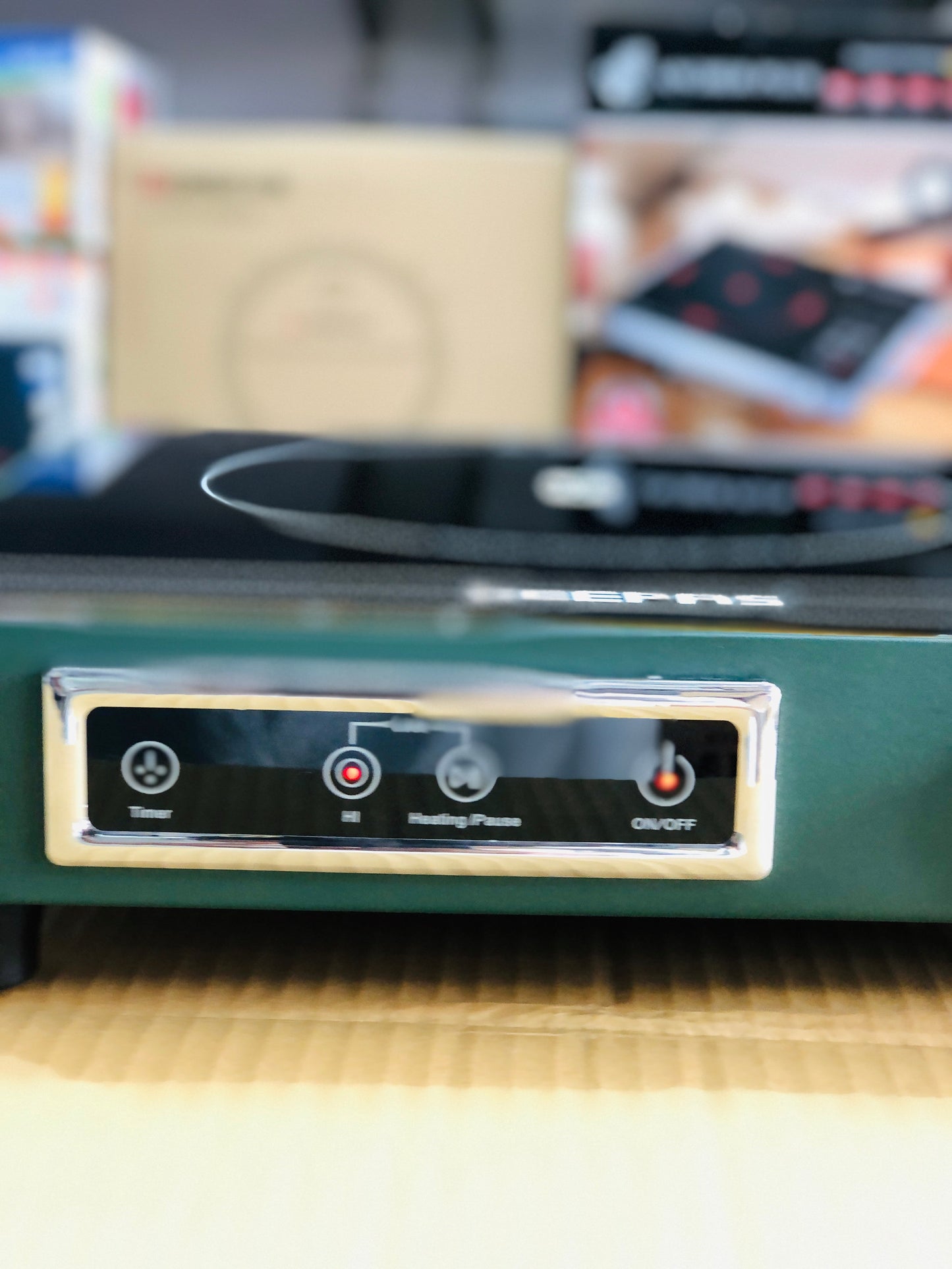Geepas Digital Infrared Universal Hot Plate 6925