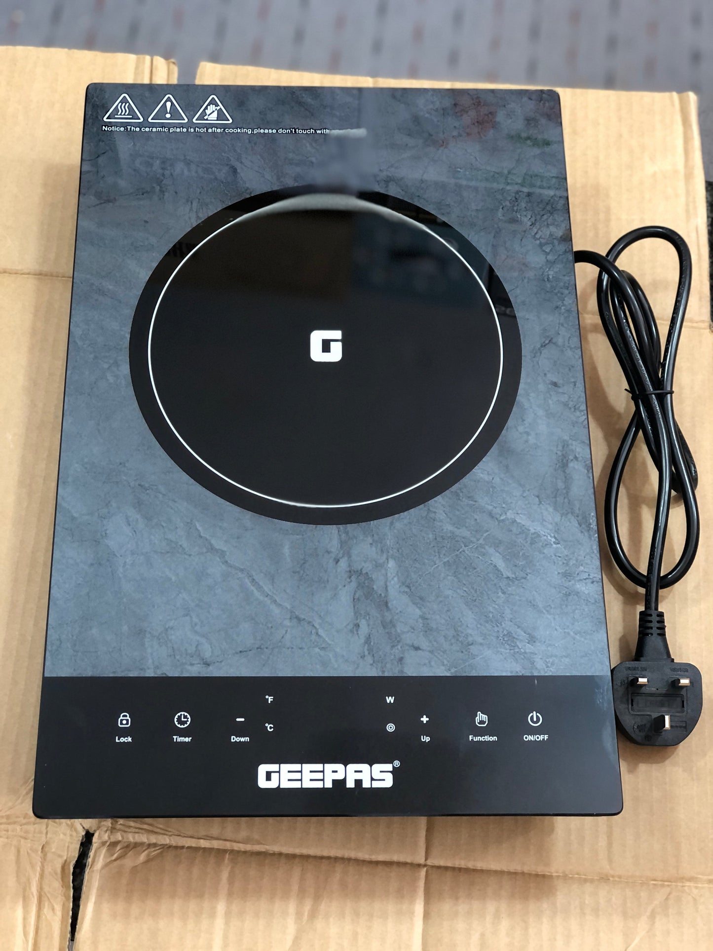 Geepas 2in 1 Infrared Cooker GIC6927P