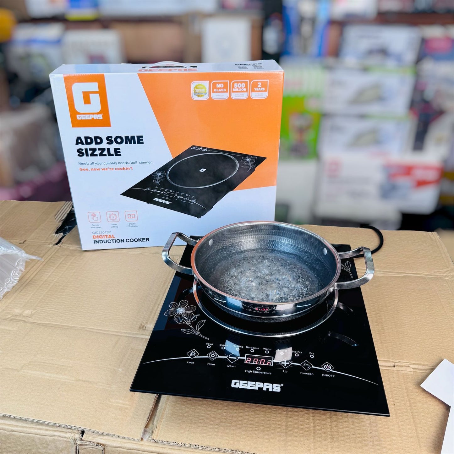 Geepas Digital Induction Cooker GIC 3301P