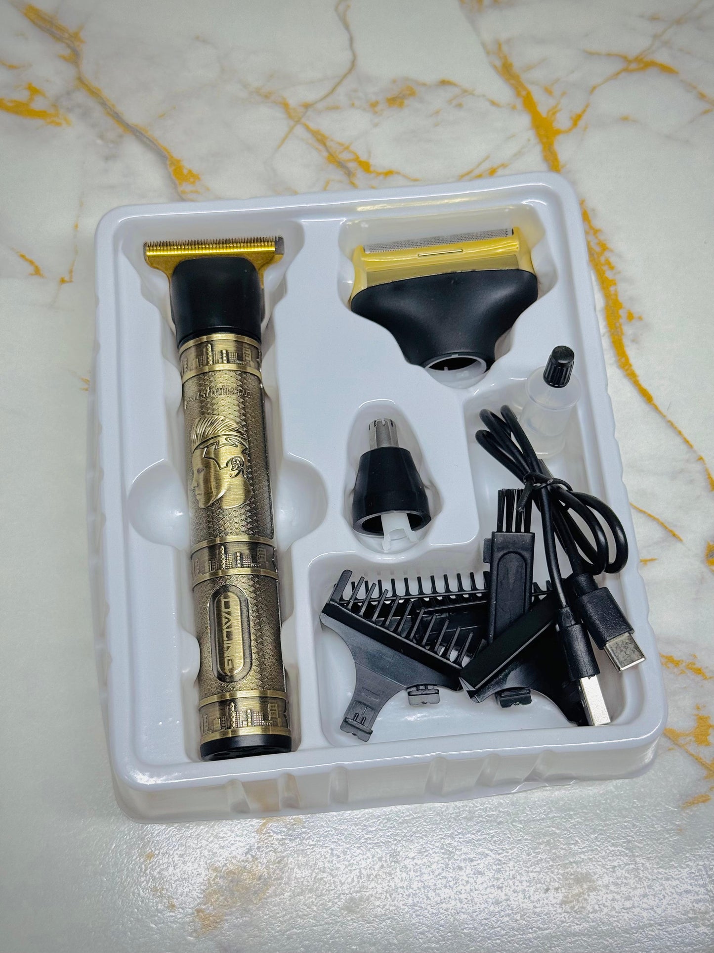Daling  3-in-1 Grooming Kit – Rechargeable Clipper + Trimmer| Mk hardware